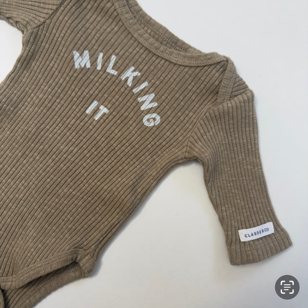 Claude & Co 'Milking It' Body 3-6M