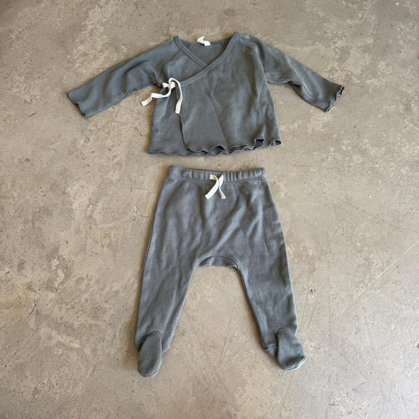 Quincy Mae Wrap Top + Footed leggings Set 0-3M